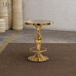 Table de cocktail ronde pour projets hôteliers avec base sculptée en acier inoxydable doré et plateau en verre trempé miroir - Product Image 2