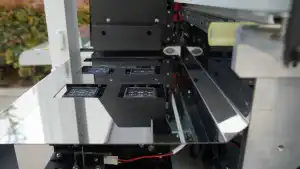 Worldcolor 2023 stampante dtf più venduta 4 teste i3200-A1 dtf stampante da 24 pollici e agitatore di polvere tutto in uno