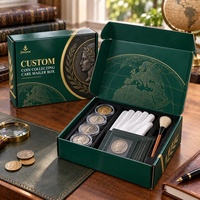 Boîte d'expédition personnalisée recyclable brillante en carton ondulé E pour la collection de pièces de monnaie, avec fermeture magnétique dorée et doublure en éponge