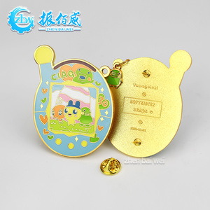 Spilla in metallo 3D smaltata rigida personalizzata di alta qualità con <span class=keywords><strong>personaggi</strong></span> dei cartoni animati <span class=keywords><strong>giapponesi</strong></span>, simpatici animali dei cartoni animati, all'ingrosso a basso costo - Product Image 2