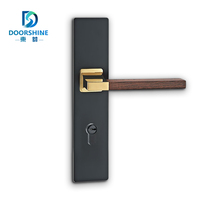 En ligne de luxe en aluminium alliage de zinc laiton Manija De Puerta Madera ensemble de panneaux de verrouillage à clé pour la maison vie privée intérieur levier poignées de porte