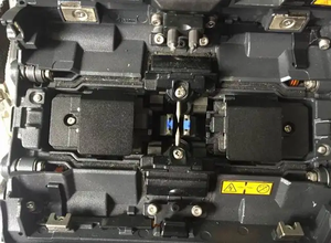 Eloik 88A SOC ที่ยึดประกบไฟเบอร์ฟิวชั่นเข้ากับ FSM-70S 60S 62S 80S เครื่องเชื่อมไฟเบอร์แคลมป์ยึดหางเปีย - Product Image 5