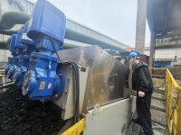 Machine de pressage à vis pour la déshydratation des boues d'eaux usées des usines de transformation alimentaire, équipement de réduction du volume des résidus organiques
