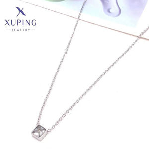 Collar de acero inoxidable Chapado en platino redondo cuadrado de circón al por mayor de joyería Xuping, venta al por mayor de Zircon - Product Image 1