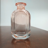 Bouteilles diffuseuses carrées en verre givré transparent de luxe 150 ml avec impression sur écran et logo personnalisé pour la fragrance d'intérieur et l'aromathérapie