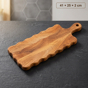Planche à charcuterie artisanale en bois de manguier brun, écologique, durable et festonnée |   41 cm x 25 cm x 2 cm |   Compatible lave-vaisselle |   Sûr pour les aliments - Product Image 2