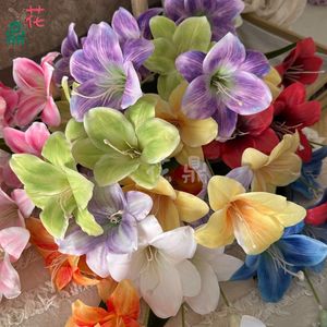 Fleur artificielle en soie Hua Ding, lys à cinq têtes, décoration de mariage et de maison, style romantique et rêveur - Product Image 3