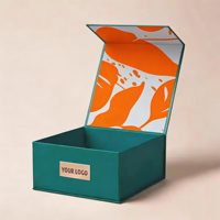 Boîtes rigides en carton magnétique de luxe personnalisées avec doublure en éponge, design portable pour l'emballage de vêtements, de chaussettes et de textiles, avec logo