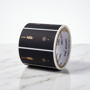Etiquetas Adhesivas Personalizadas para Cosméticos en Negro Mate - Etiquetas de Lujo con Lámina Dorada para Envases de Productos para el Cuidado de la Piel, para Botellas de Suero y Frascos de Crema - Product Image 1