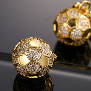 Pendientes Colgantes Unisex de Lujo Estilo Partido de Fútbol <span class=keywords><strong>026</strong></span>, de Latón con 5 Capas de Baño de Oro y Zirconia Brillante, Regalo Estándar - Product Image 3