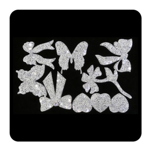 สติ๊กเกอร์ติดริมฝีปากแบบกำหนดเองได้ ประดับด้วยคริสตัลวิบวับ รูปแบบลายจูบ  แบบรีดร้อน - Product Image 3