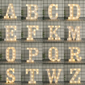Luces con letras LED 26 alfabeto de luz carpa número de letras signo para fiesta de boda cumpleaños alimentado por batería de Navidad - Product Image 2