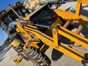 Caterpillar usado en buen estado Horas bajas 420f 420f2 Gato de segunda mano 420f con precio bajo en stock - Product Image 5