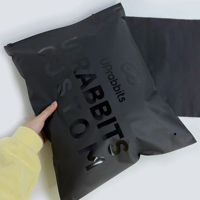 Emballage plastique biodégradable et écologique, impression personnalisée, sac en polyéthylène noir givré pour vêtements, t-shirts