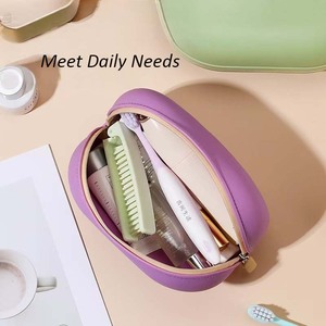 Wholesale Macaron Color Soft Silicone <b>Clutch</b> Bag Oval Shape Small Rubber Purse for Phone and Lipstick Holder - Product Image 5