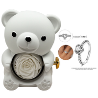 2025Mini boîte-cadeau d'ours en peluche Rose éternelle avec anneau mignon fleur préservée romantique pour elle pour les mariages mère de noël