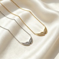 Collier Pendentif Aile d'Ange Plaqué Or Rétro, Chaîne Aile de Plume Sculptée, Collier Délicat, Bijou Tendance pour Femme, Idée Cadeau