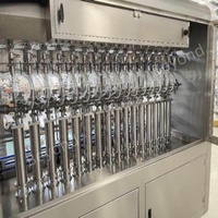 Machine de remplissage automatique industrielle d'huile lubrifiante, machine de remplissage de bidons en PEHD pour bouteilles de 1L, 4L, 5L