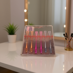Set di pennelli per il trucco da 12 pezzi, strumenti cosmetici professionali per l'applicazione sul viso - Product Image 2