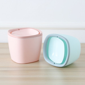 Cuisine Maison Bureau Mini Bureau <span class=keywords><strong>Poubelle</strong></span> Bureau <span class=keywords><strong>Poubelle</strong></span> Rrash Bin avec <span class=keywords><strong>Couvercle</strong></span> <span class=keywords><strong>Basculant</strong></span> - Product Image 1
