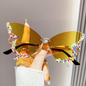 แว่นกันแดดทรงผีเสื้อสุดหรู ดีไซน์ไม่ซ้ำใคร สำหรับผู้หญิงและผู้ชาย กรอบโลหะไร้ขอบ สีลูกกวาด แว่นตากันแดดสุดฮิต ทันสมัย สไตล์พังก์ - Product Image 2