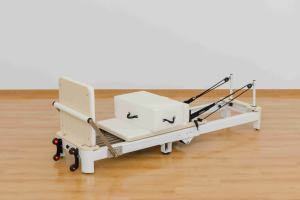 Alloy Body Building portabel White Maple Core Bed Folding Pilates reanyes untuk pengguna rumah - Product Image 3