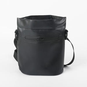 Riñonera portátil impermeable para exteriores para entrenamiento de mascotas para comida de perros y gatos en paseos y aventuras - Product Image 1