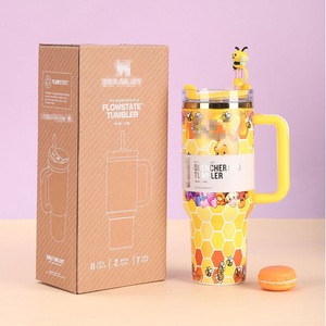 Tazza Personalizzata con Logo, Simpatico Orso Giallo, Borraccia Termica di Grande Capacità 40oz, Tumbler con Confezione Regalo - Product Image 4