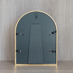 Nhà sản xuất bán hàng trực tiếp của Hợp kim nhôm vòm hình không thường xuyên tông khung ảnh, sáng tạo nền tảng hiển thị, kim loại hiện đại - Product Image 6