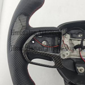 Volant de direction en cuir perforé en fibre de carbone avec LED pour Dodge Challenger SRT - Product Image 4