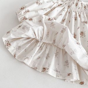 Vestito da Principessa alla Moda per Neonata Angou, Stile Coreano Primaverile con Piccoli Fiori e Maniche Lunghe all'Uncinetto - Product Image 6