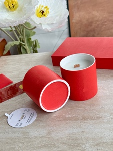 Venta al por mayor de velas de cerámica rojas, velas de porcelana para decoración del hogar y bodas - Product Image 2