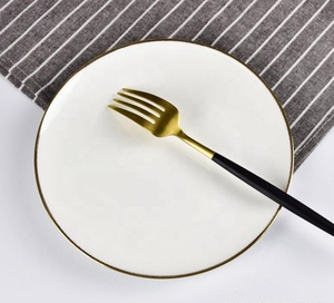 Assiettes en Céramique Blanches de Chine, Tailles Variées (6, 8, 10, 12 Pouces), Bord Doré, Vente en Gros - Product Image 2