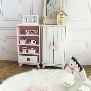 Maison de poupée mini armoire de présentation Armoire de rangement Armoire de rangement multicouche Petite armoire <span class=keywords><strong>en</strong></span> <span class=keywords><strong>bois</strong></span> meubles miniatures - Product Image 2