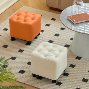 Taburete Pequeño de Madera Maciza para Sala de Estar, Moderno, Creativo, con Pedal, Mesa de Centro para Sofá, con Bolsa Suave, Taburete para Cambiar Zapatos - Product Image 2