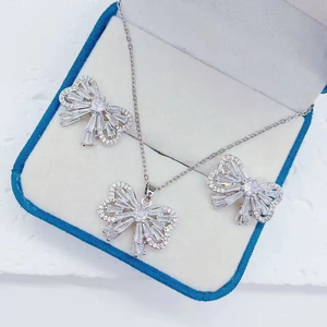 Conjunto de Joyería de Moda para Mujer, Acero Inoxidable, Chapado en Oro Real, con Zirconia, Collar con Colgante de Mariposa y Aretes, para Regalo - Product Image 4