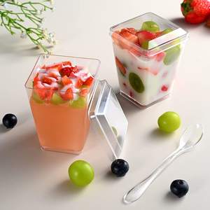 Mini Coupes à Dessert en <span class=keywords><strong>Plastique</strong></span> Transparent de 150 ml avec Couvercles et Cuillères, Carrées Réutilisables pour Parfaits, Apéritifs et Dégustation - Product Image 4