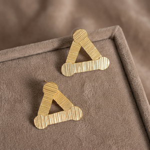 SOUMYA CREATIONS Geometric Gold Plated Alloy Stud Earrings Unisex Vintage Design Party Trendy - Product Image 3