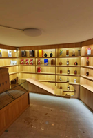Vetrina Espositiva in Legno e Vetro con Illuminazione LED Personalizzata per Tabaccherie, per Presentazione Prodotti
