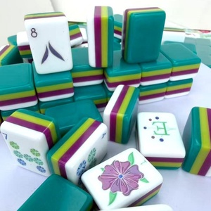 Un juego de mahjong americano de cuatro niveles diseñado a medida, que contiene 160 fichas. Juego de Mahjong Lagoon. Regalo de Lujo de Alta Gama. - Product Image 4