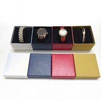 Boîte de présentation en carton avec emplacements doublés d'éponge pour montres, bracelets et chaînes – Emballage cadeau