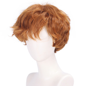 ชายหนุ่มหล่อและมีเสน่ห์ผมหยิกสั้นแสดงบทบาทคนต่างชาติ RON บนเวที - Product Image 2