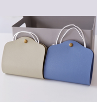 YY Factory Clip de rangement de masque en cuir PU coloré de style japonais et support de respirateur anti-poussière pour l'extérieur