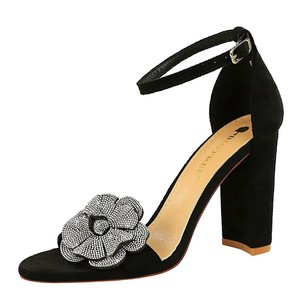 Sandales à talons compensés ultra-hauts pour femmes, en satin et cuir verni orné de strass, à bout ouvert, à enfiler, pour l'hiver, style sexy club - Product Image 4
