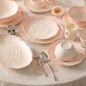 Piatti in Ceramica Lelyi Creativi ed Eleganti a Forma di Fiore Disegnati a Mano, Ecologici, Smaltati, di Lusso Leggero per Feste e Matrimoni, Vendita all'Ingrosso - Product Image 2