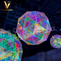 Boule Lumineuse LED Colorée, Accessoires de Décoration Créatifs, Lumières Suspendues Extérieures pour Noël, Paysage, Centres Commerciaux, Atriums en PVC