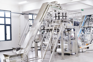 Máquina Automática de Llenado y Empaquetado de Papas Fritas, Snacks y Alimentos, Máquina Empacadora VFFS para Granos y Dulces - Product Image 5