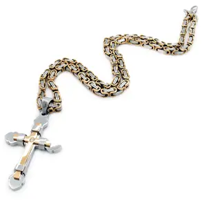 宗教嘻哈饰品IP镀金圆形锆石不锈钢锆石2色调装订十字吊坠项链