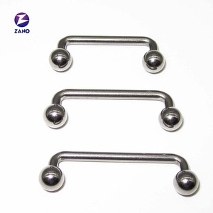 Joyería corporal de titanio G23 Barra de superficie plana de titanio de calibre 16 con agujeros altamente pulida - Product Image 2