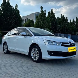 Citroën C-Elysée 1.6L d'occasion – Berline française pratique, simple, 5 places, conduite à gauche, sans franges, pour le transport - Product Image 4